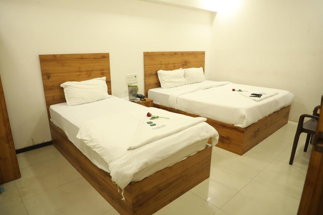 Hotel Shiv Leela Grand 뭄바이 외부 사진
