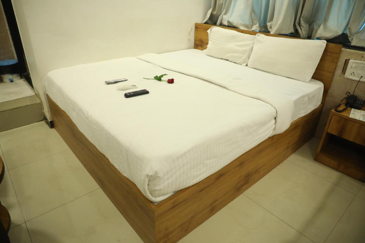 Hotel Shiv Leela Grand 뭄바이 외부 사진