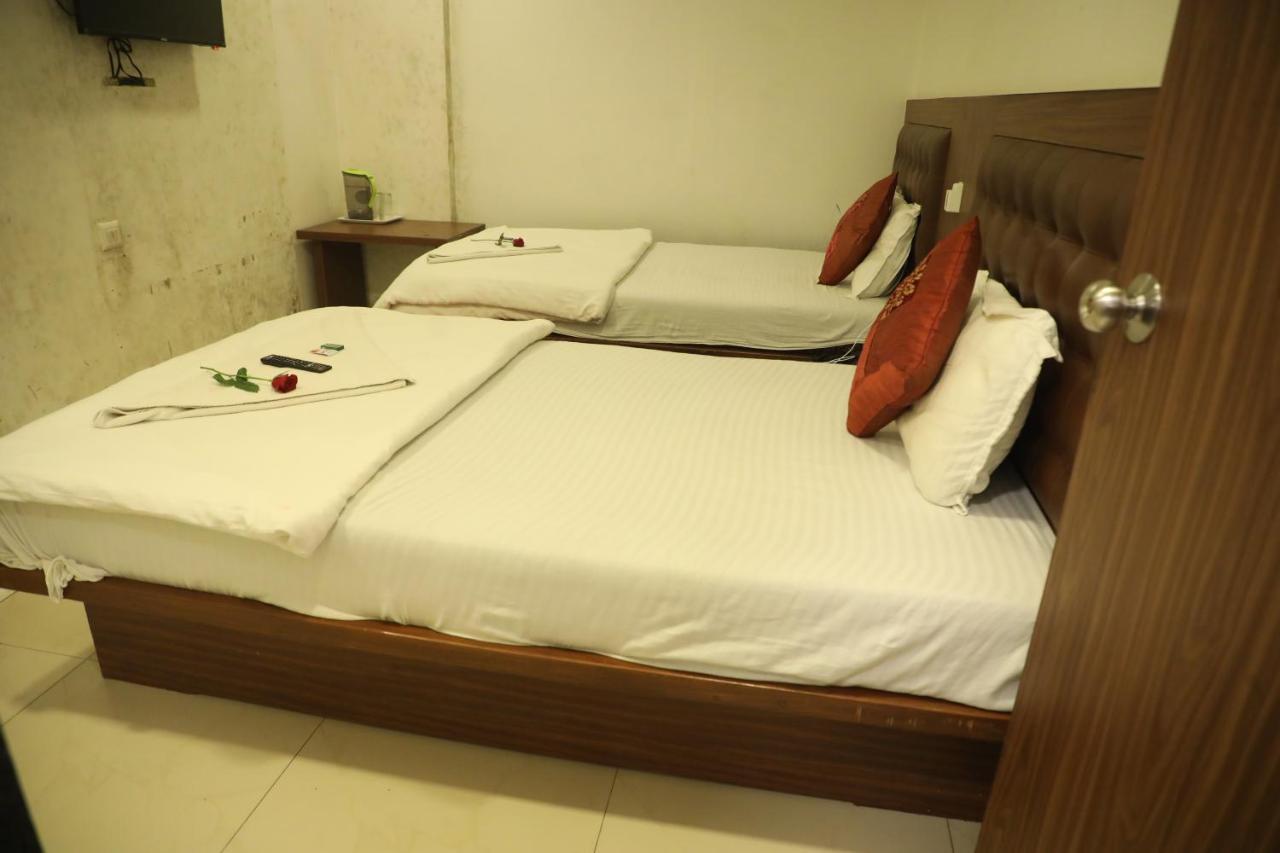 Hotel Shiv Leela Grand 뭄바이 외부 사진