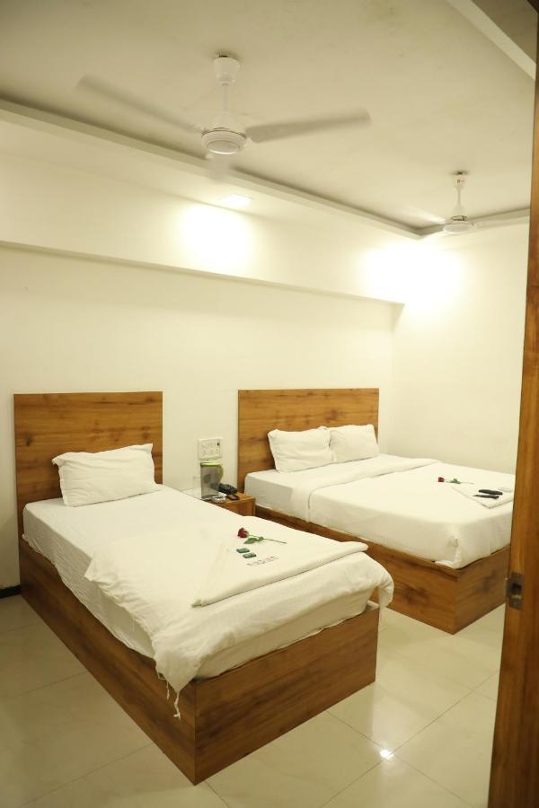 Hotel Shiv Leela Grand 뭄바이 외부 사진
